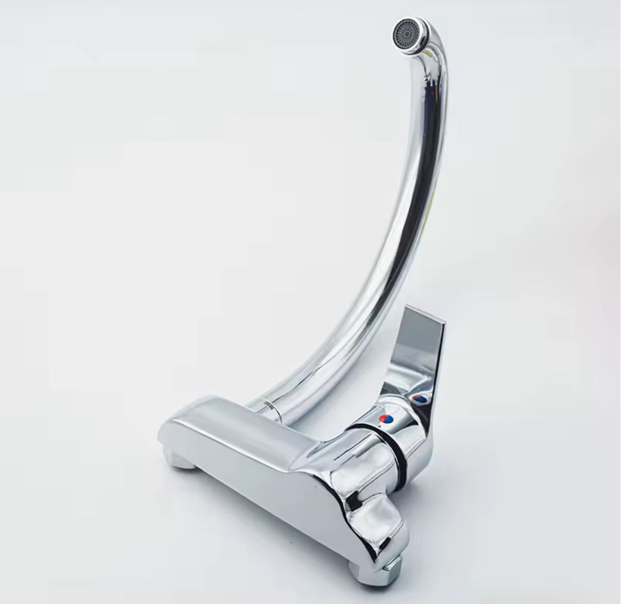 Modern Wall-Mounted Kitchen Sink Mixer Faucet – Single Handle Design – Sleek Chrome Finish – Hot & Cold Water Control